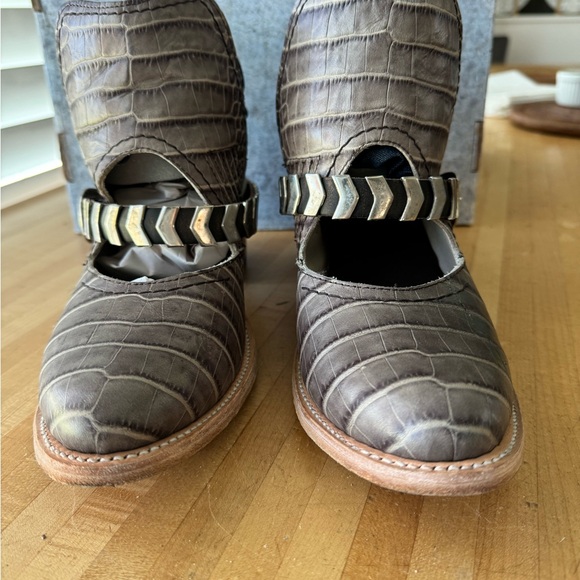 EUC Freebird by Steven booties - Picture 3 of 6